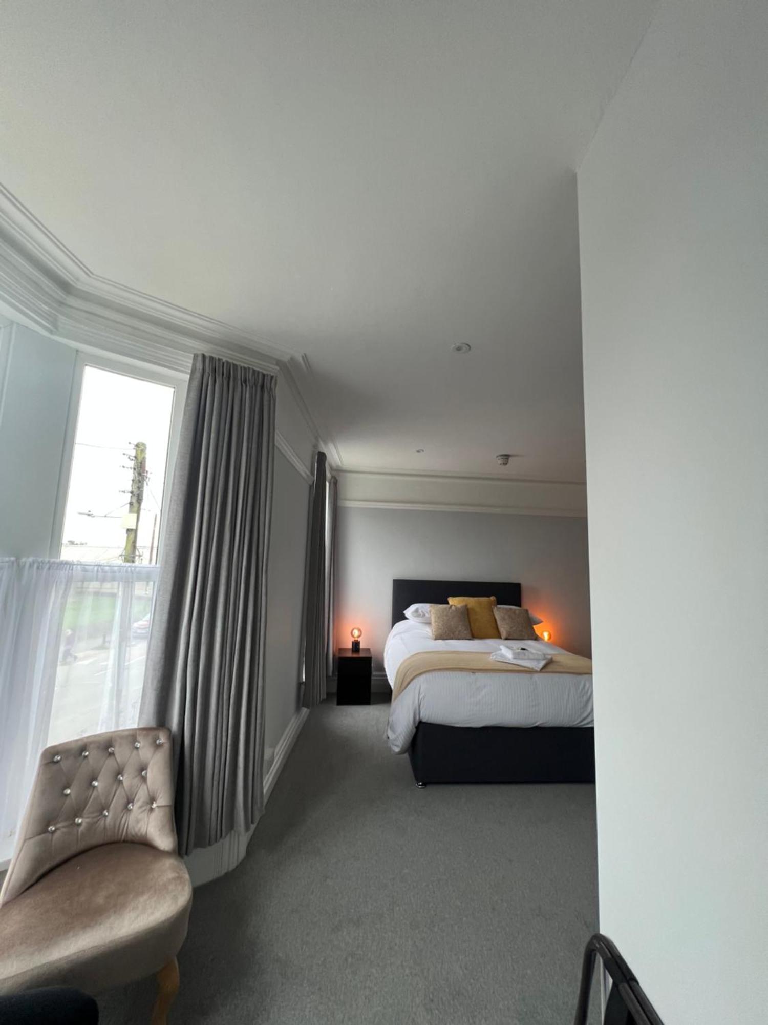 Brynhyfryd Guest House 카디건 외부 사진